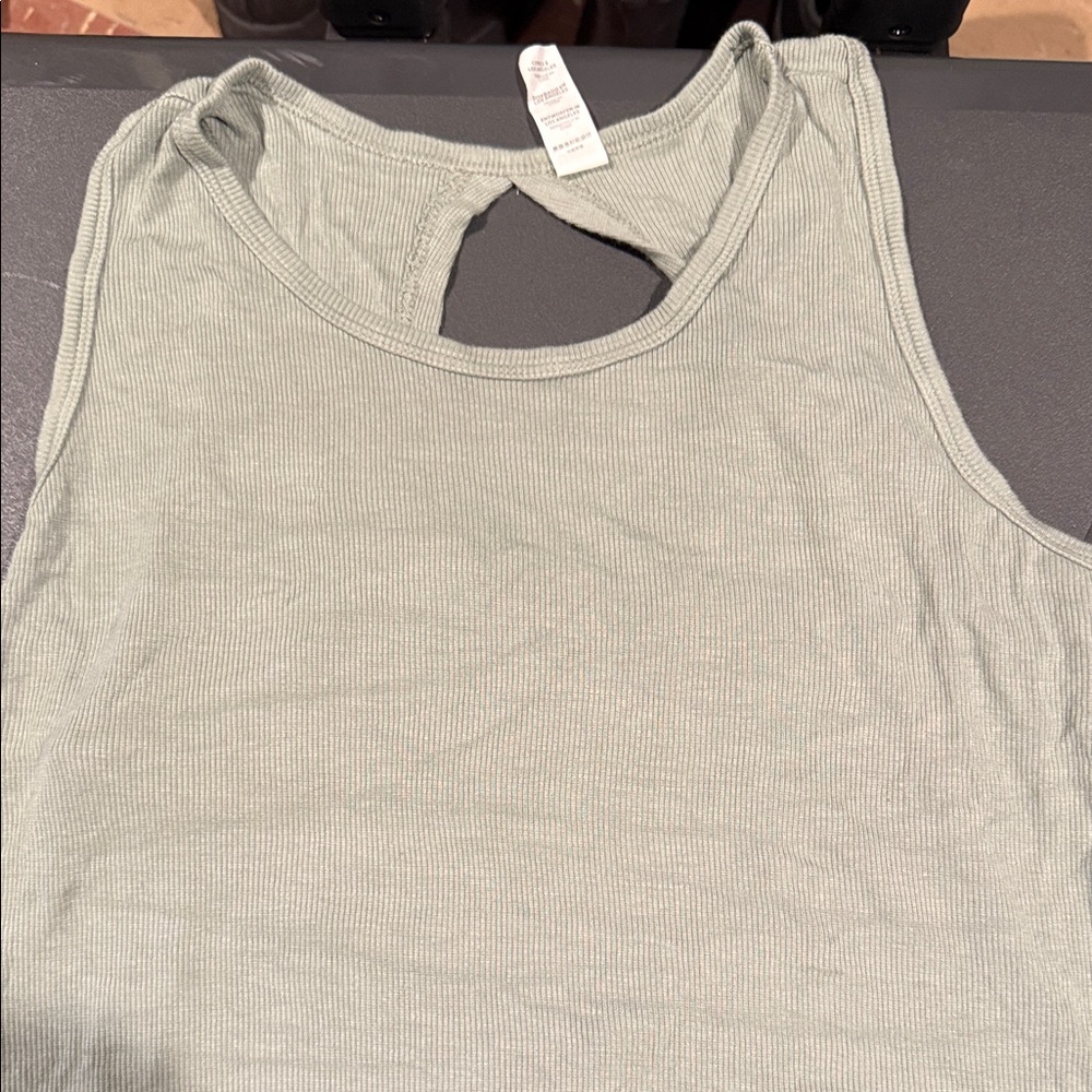Women's Sleeveless Top in Light Green